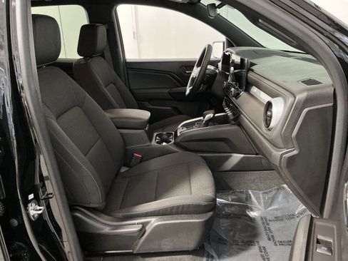 Used 2024 Chevrolet Colorado LT w/ LPO, Dark Essentials Package image 34