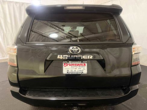 Certified 2024 Toyota 4Runner SR5 Premium w/ Moonroof Package image 16