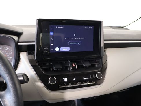 Used 2025 Toyota Corolla LE image 5