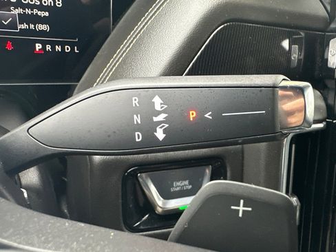 Certified 2025 GMC Yukon Elevation w/ Elevation Premium Package image 24