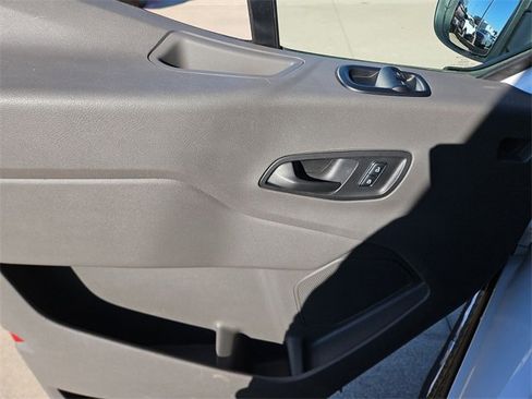 Used 2023 Ford Transit 350 XLT image 19