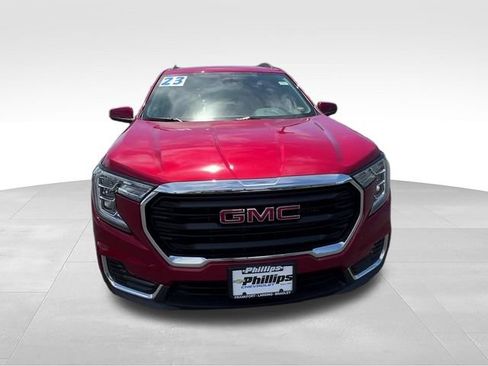 Certified 2023 GMC Terrain SLE w/ Driver Convenience Package FWD image 8