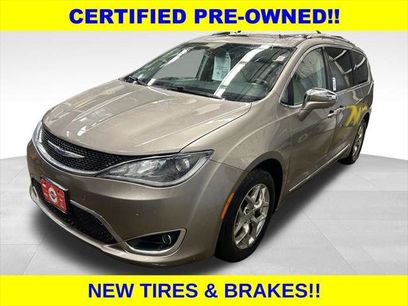 Certified 2017 Chrysler Pacifica Limited w/ Advanced Safetytec Group