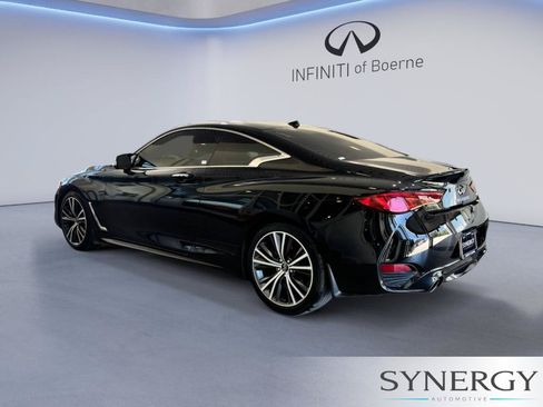 Used 2022 INFINITI Q60 3.0t Luxe w/ Essential Package RWD image 6