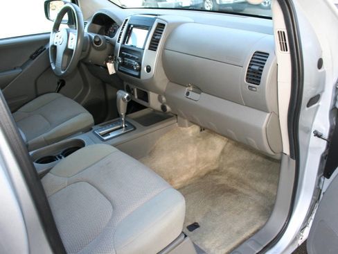 Used 2015 Nissan Frontier S image 17