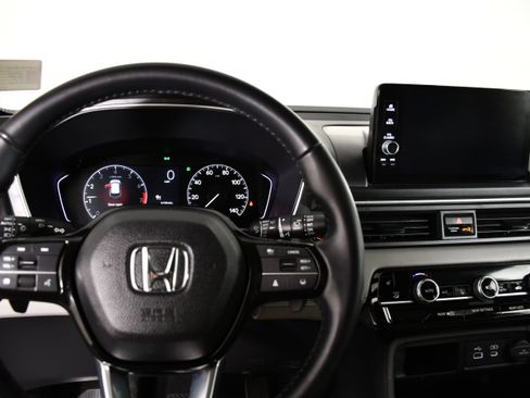 Certified 2025 Honda Pilot EX-L image 17
