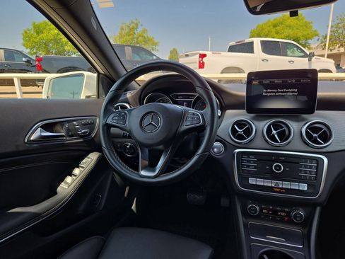 Used 2018 Mercedes-Benz GLA 250 image 2