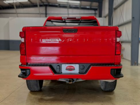 Used 2022 Chevrolet Silverado 1500 Custom image 4