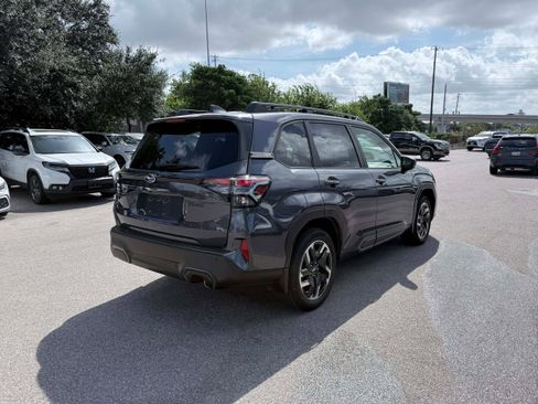 Used 2025 Subaru Forester Limited AWD/4WD image 6