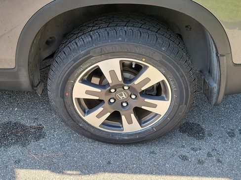 Used 2019 Honda Ridgeline RTL-E image 37