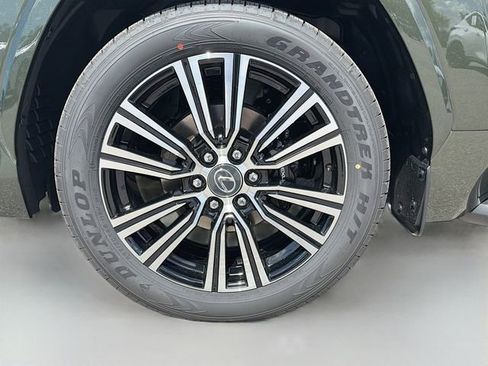 New 2026 Lexus LX 700h Luxury image 41