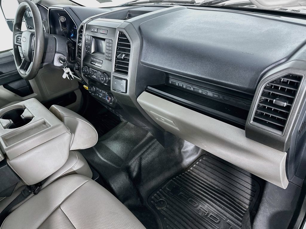 Used 2022 Ford F250 XL w/ Power Equipment Group AWD/4WD image 25