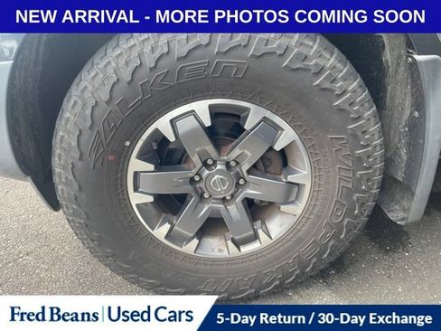Used 2014 Nissan Frontier PRO-4X AWD/4WD image 13