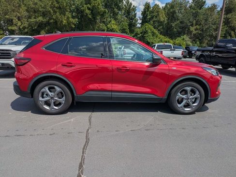 Used 2025 Ford Escape ST-Line FWD image 3
