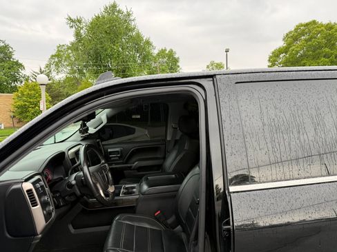 Used 2015 GMC Sierra 1500 Denali w/ Driver Alert Package AWD/4WD image 4