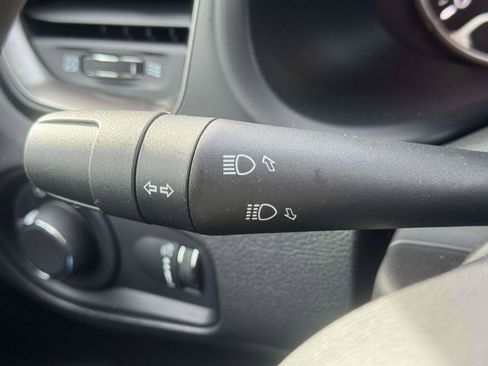 Used 2023 Jeep Renegade Latitude image 19