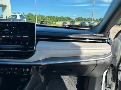 Used 2025 Jeep Compass Limited AWD/4WD image 44