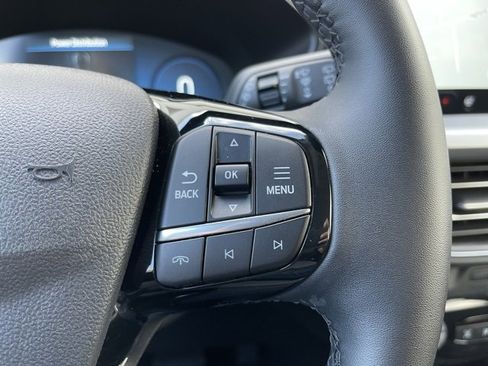 Used 2024 Ford Escape Platinum image 16