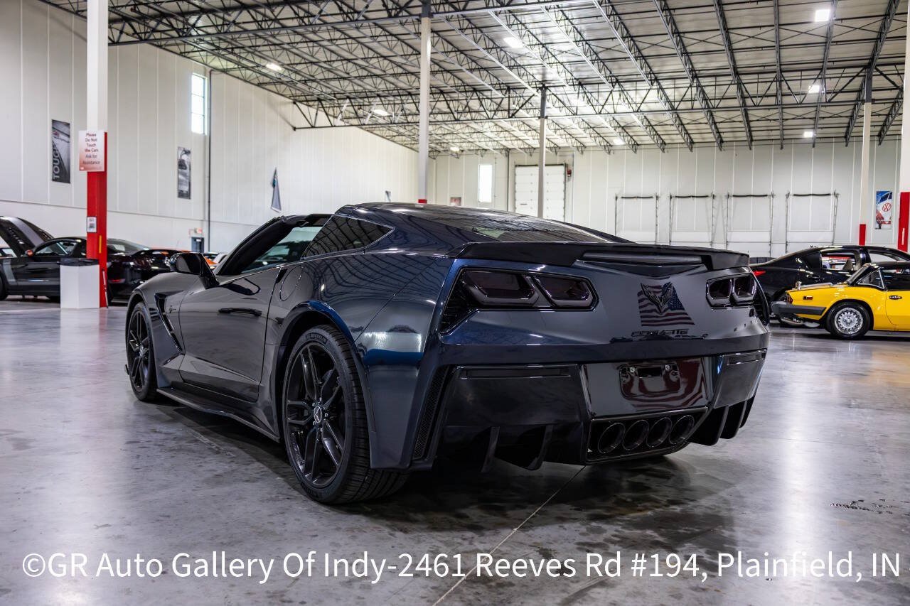 Used 2014 Chevrolet Corvette Stingray Coupe RWD image 4