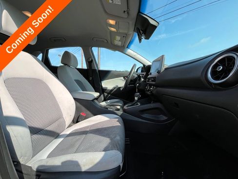 Used 2023 Hyundai Kona SE w/ Cargo Package FWD image 33