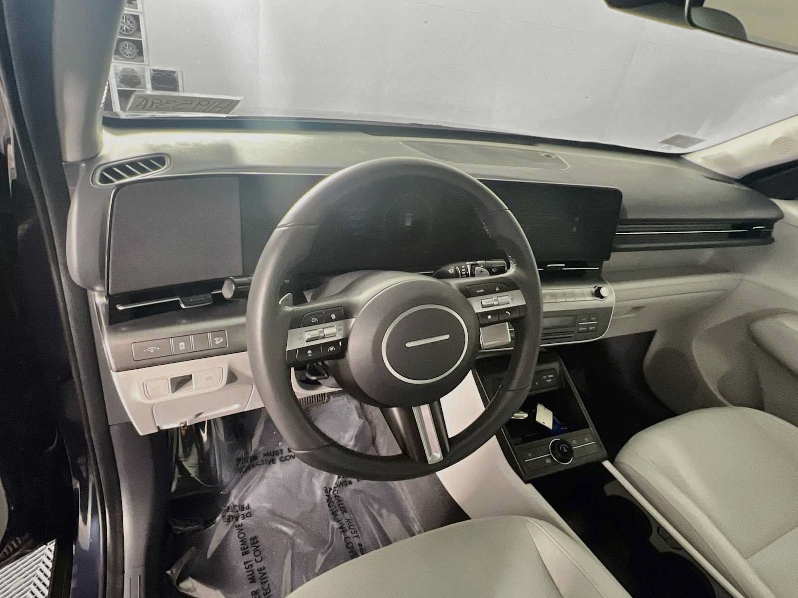 Certified 2024 Hyundai Kona SEL w/ Convenience Package AWD/4WD image 11
