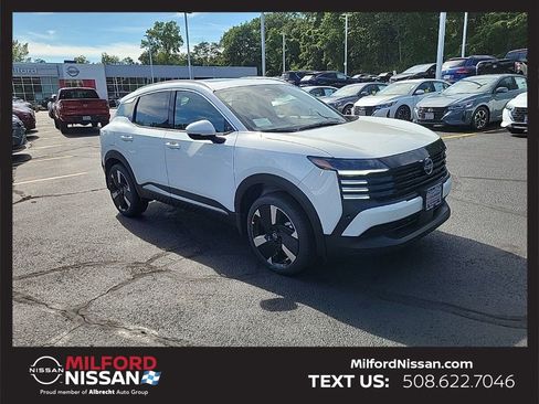 Used 2025 Nissan Kicks SR image 7