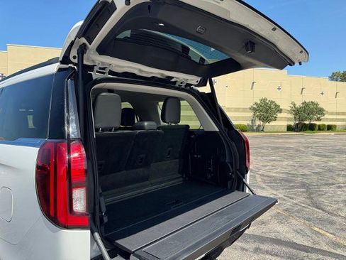 Certified 2025 Ford Expedition Active AWD/4WD image 18