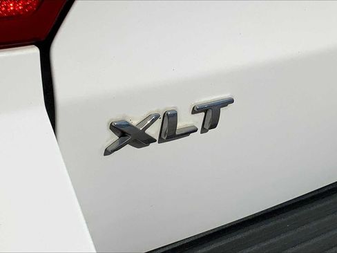 Used 2021 Ford Expedition XLT image 9