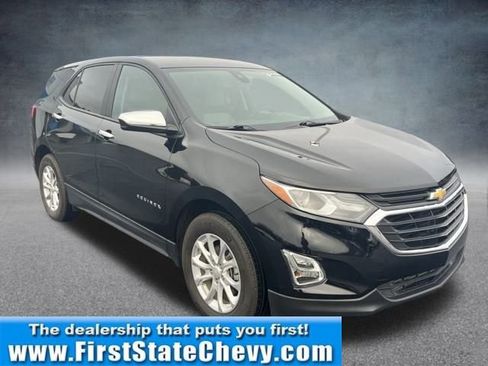 Used 2021 Chevrolet Equinox LS w/ LS Convenience Package image 1