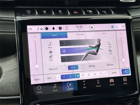 Used 2023 Jeep Grand Cherokee L Overland w/ Luxury Tech Group IV image 16