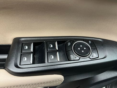 Used 2024 Ford Ranger Lariat image 12