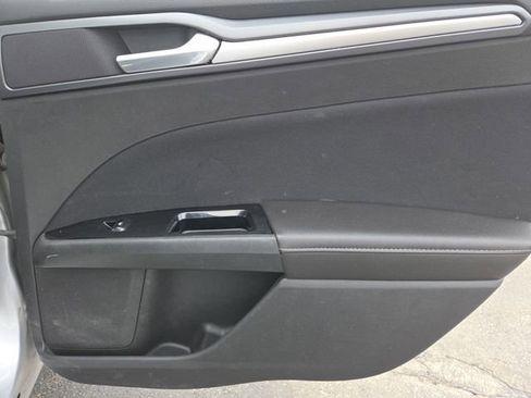 Used 2013 Ford Fusion SE image 20