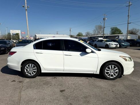 Used 2012 Honda Accord LX image 2