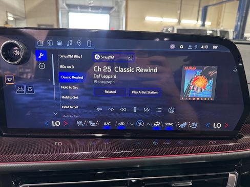 New 2026 Chevrolet Traverse RS w/ LPO, Floor Liner Package image 34