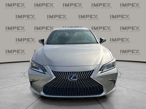 Used 2021 Lexus ES 300h w/ Premium Package image 8