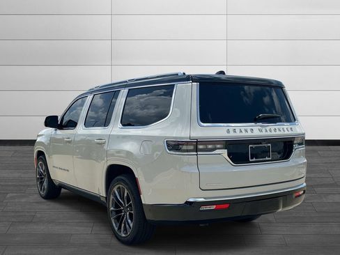 Used 2022 Jeep Grand Wagoneer Series I AWD/4WD image 3