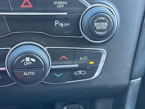 Used 2019 Dodge Charger SXT w/ Plus Group RWD image 29