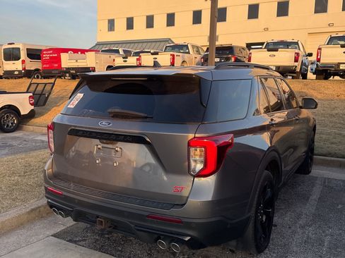 Used 2021 Ford Explorer ST w/ Equipment Group 401A image 3