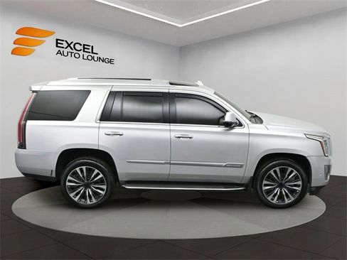 Used 2018 Cadillac Escalade Luxury image 49