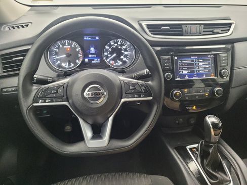 Used 2020 Nissan Rogue S FWD image 22