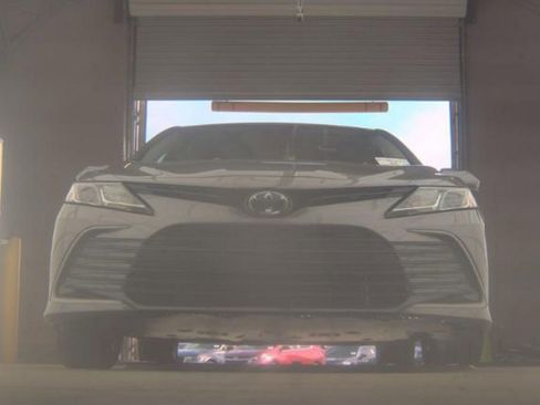 Used 2024 Toyota Camry LE image 3