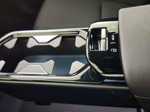 New 2026 Volvo EX30 Plus w/ Protection Package Premier RWD image 16