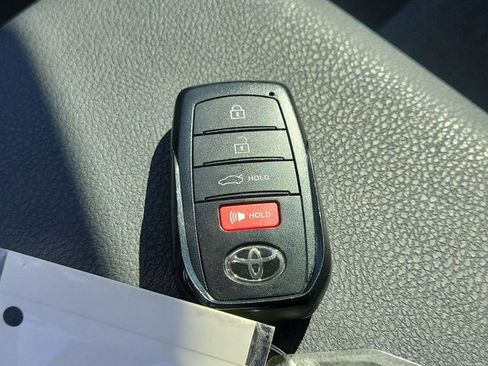 Used 2025 Toyota Camry LE image 34