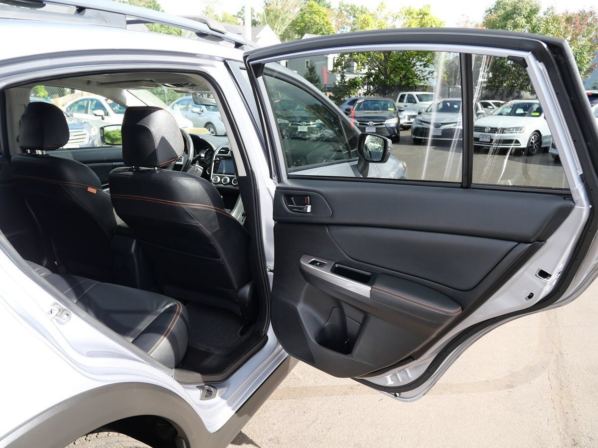 Used 2017 Subaru Crosstrek 2.0i Limited AWD/4WD image 32