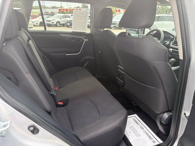 Used 2025 Toyota RAV4 LE AWD/4WD image 18