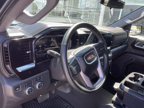 Used 2025 GMC Sierra 1500 Elevation w/ X31 Off-Road Package AWD/4WD image 7