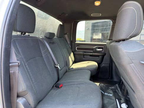 Used 2025 RAM 2500 Big Horn AWD/4WD image 11