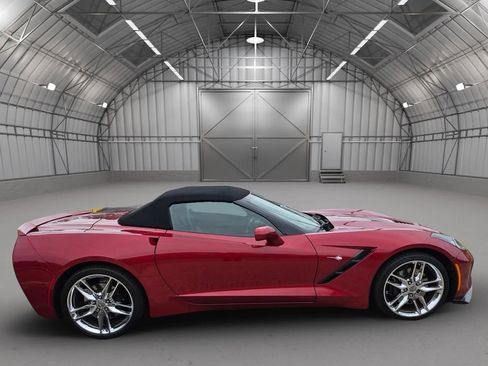 Used 2014 Chevrolet Corvette Stingray Convertible w/ 2LT Preferred Equipment Group image 15