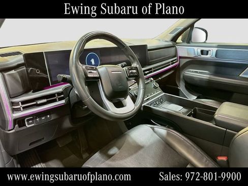 Used 2024 Hyundai Santa Fe Limited FWD image 9