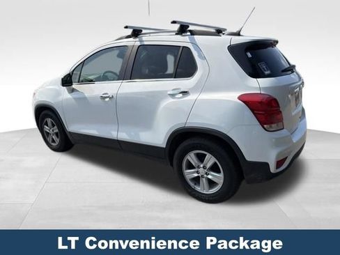 Used 2020 Chevrolet Trax LT w/ LT Convenience Package FWD image 5